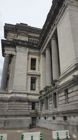 Avocat Bruxelles pas cher - Bâtiment justice